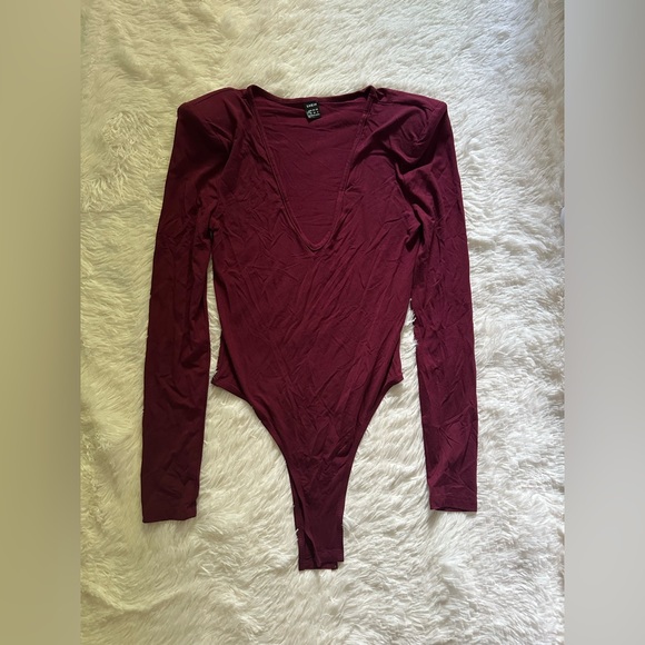 SHEIN Wine Red Top - Picture 1 of 3